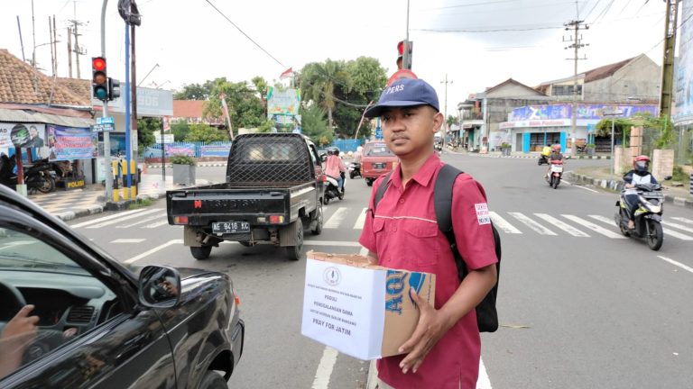 DPD SWI Magetan Galang Dana Untuk Korban Banjir Di Wilayah Kabupaten Blitar Dan Sekitarnya