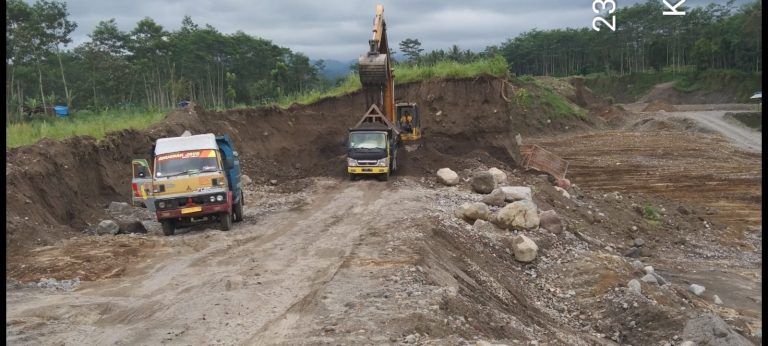 Terkesan Kebal Hukum, Maraknya Tambang Ilegal Di Desa Kedawung