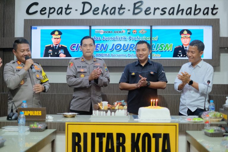 Hut Humas Ke-71, Polres Blitar Kota Adakan Kelas Jurnalistik