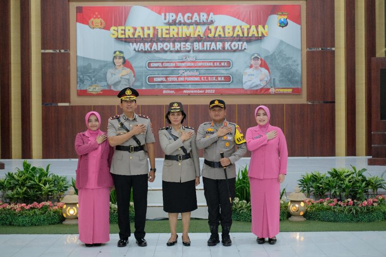 Kapolres Blitar Kota Pimpin Sertijab Wakapolres