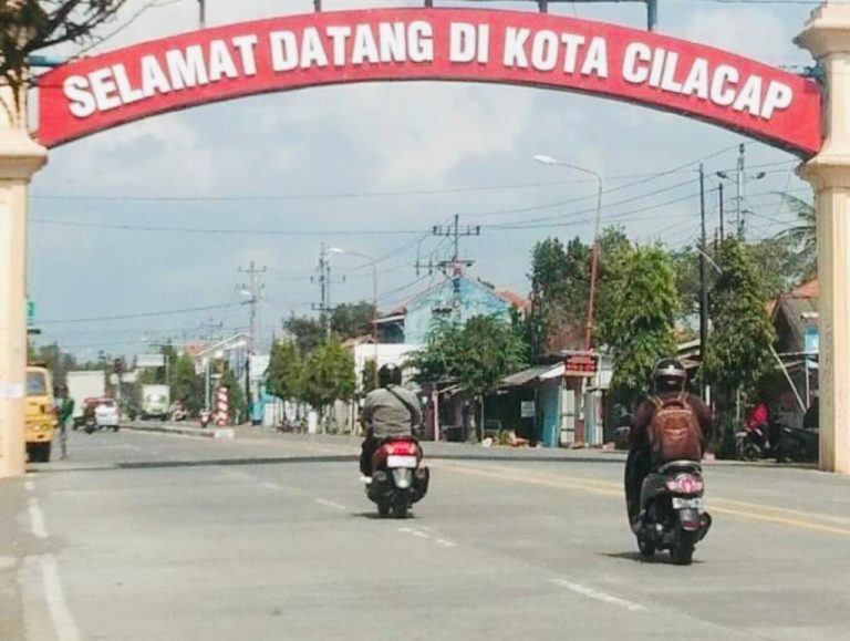 MENANTI PJ BUPATI HARAPAN MASYARAKAT CILACAP