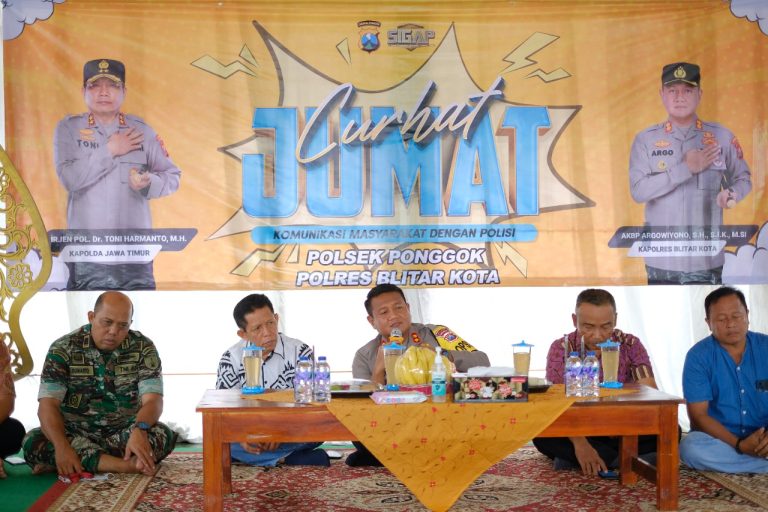 Polres Blitar Kota Gelar Jumat Curhat, Warga Sampaikan Unek-unek ke Kapolres