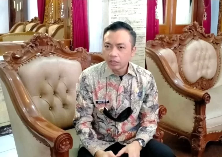 Mengejutkan! Ajudan Istri Wabup Blitar Dimutasi, Rahmat Santoso: Kalau Gak Balik Hari Ini Saya Akan Mundur