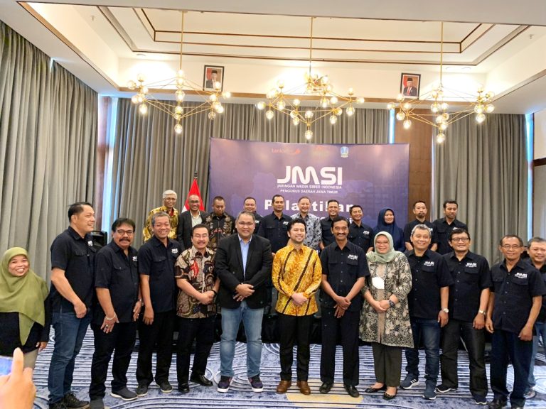 Pengurus JMSI Jatim 2022-2027 Resmi Dilantik, Wagub Emil Ajak Ciptakan Ruang Digitalisasi yang Kondusif