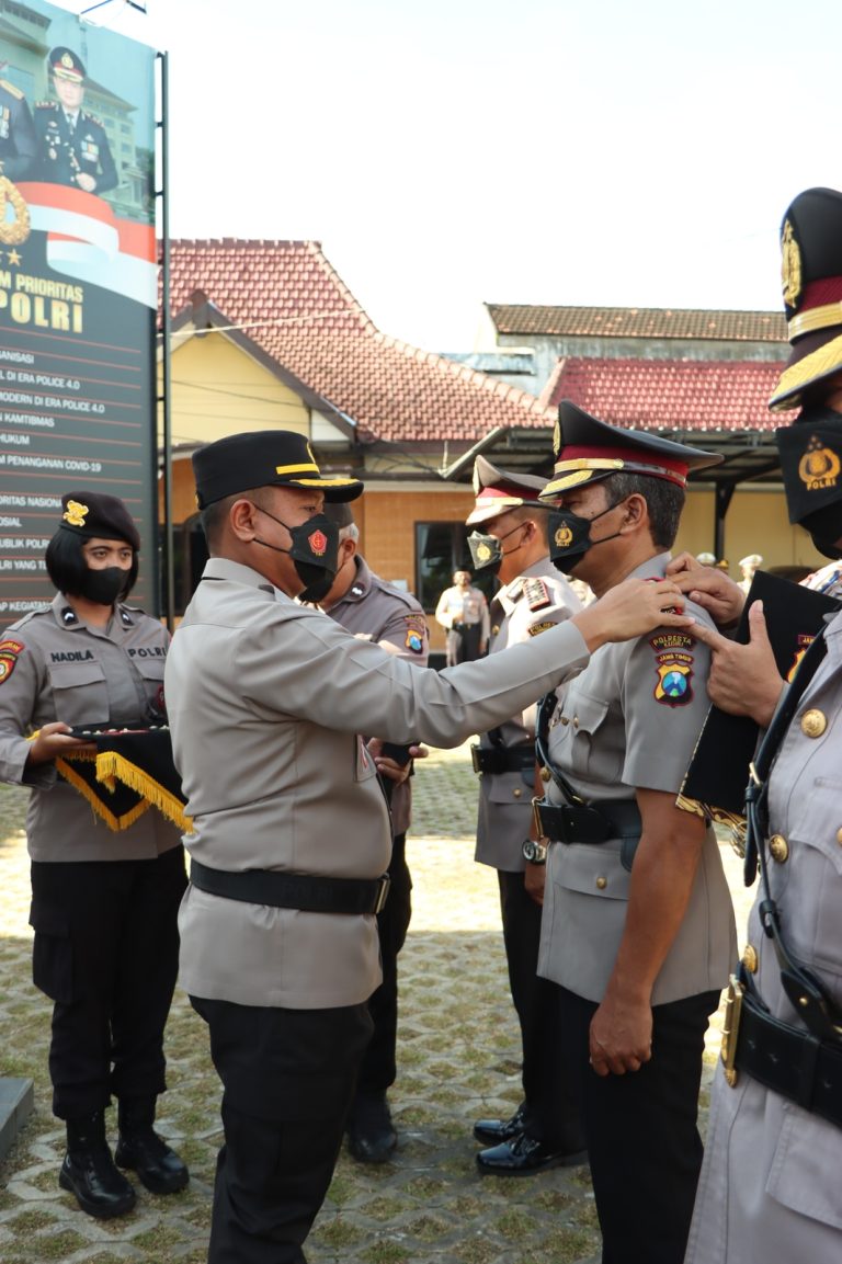 Kapolres Blitar Kota Pimpin Sertijab Kabagops, Kapolsek Kepanjenkidul dan Kapolsek Srengat