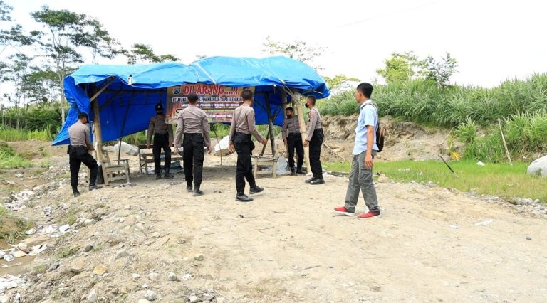 Polres Blitar Kota Gelar Patroli Tambang Pasir Liar