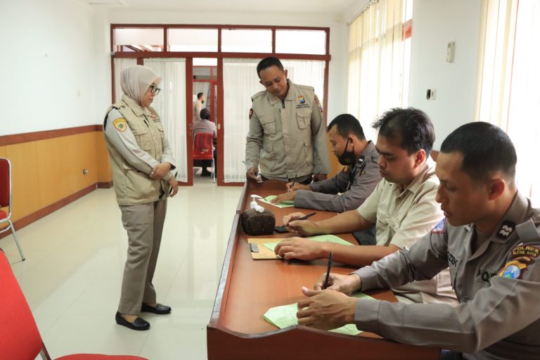 225 Anggota Polres Blitar Kota, Ikuti Tes Psikologi Kepemilikan Senjata Api dan Mapping Jabatan