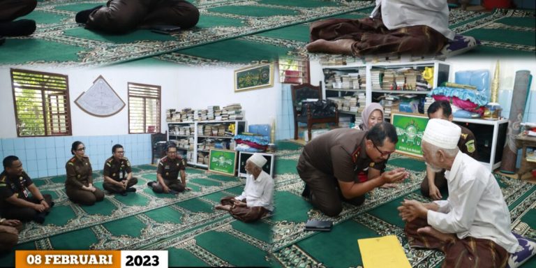 KUNJUNGAN KERJA PERTAMA KEPALA KEJAKSAAN TINGGI BANTEN LANGSUNG SILATURAHMI DENGAN ULAMA KARISMATIK ABUYA MUHTADI