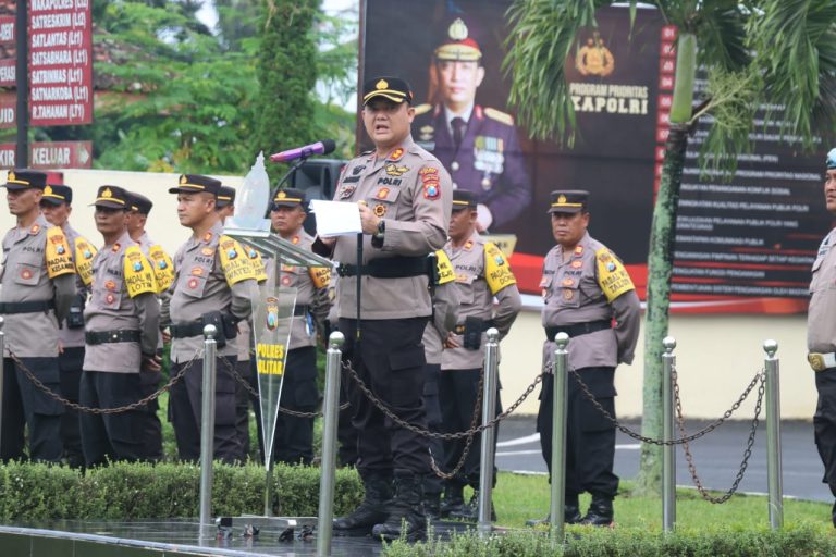 Kapolres Pimpin Serah Terima Jabatan Kasat Lantas Polres Blitar