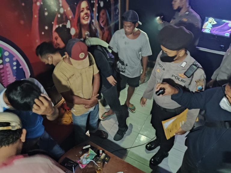 Polres Blitar Kota Razia Kafe Semalam, Begini Hasilnya