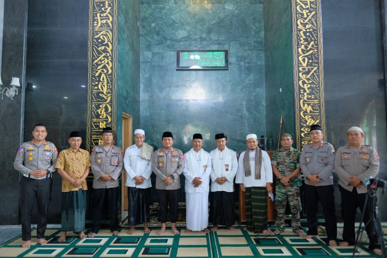 Kapolres Blitar Kota Berikan Ceramah Kamtibmas di Masjid Hidayatullah