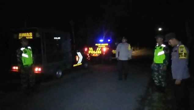 Patroli Gabungan TNI – Polsek, Laksanakan Patroli Gabungan Di Wilayah Udanawu Dalam Rangka Antisipasi Ronda Sahur Dengan Sound System