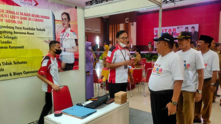 Walikota Blitar Resmikan Pembukaan Job Fair 2023 