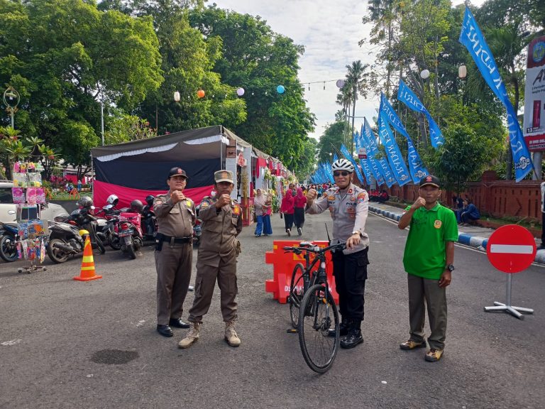 Pantau Situasi Wilayah, Kapolsek Nganjuk Kota Patroli Sepeda