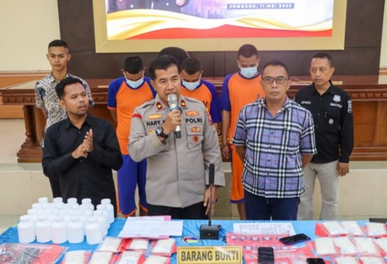 Polres Jombang Ringkus 3 Pengedar Narkoba