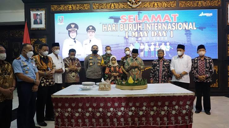 Perayaan May Day Di Jombang Adem Dan Kompak