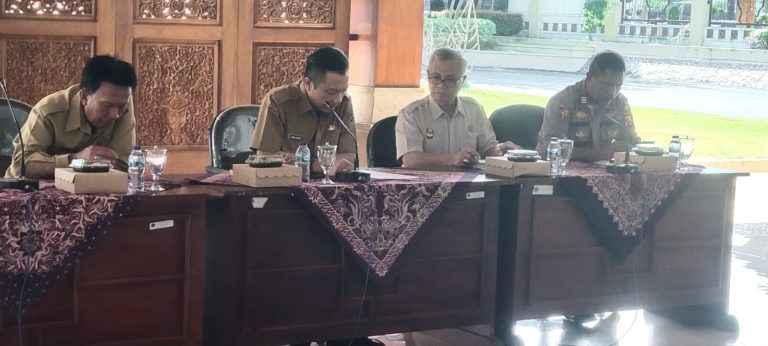 Status Jalan Bantu PT RMI Yang Dipersoalkan Warga Rejoso, Wabup Blitar Gelar Rapat Koordinasi