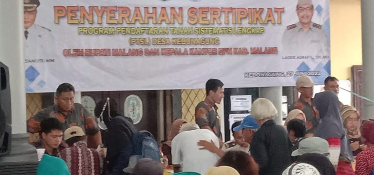 Dari Hasil PTSL 2023 Masyarakat Desa Bonagung Udah Terima