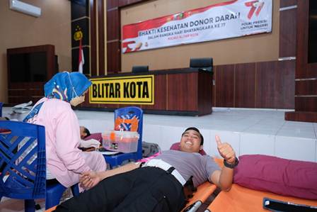 Peringati HUT Ke-77 Bhayangkara, Polres Blitar Kota Gelar Donor Darah