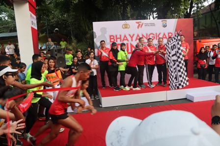 Sambut Hari Bhayangkara ke-77, Polres Nganjuk Gelar Event Bhayangkara Run 2023