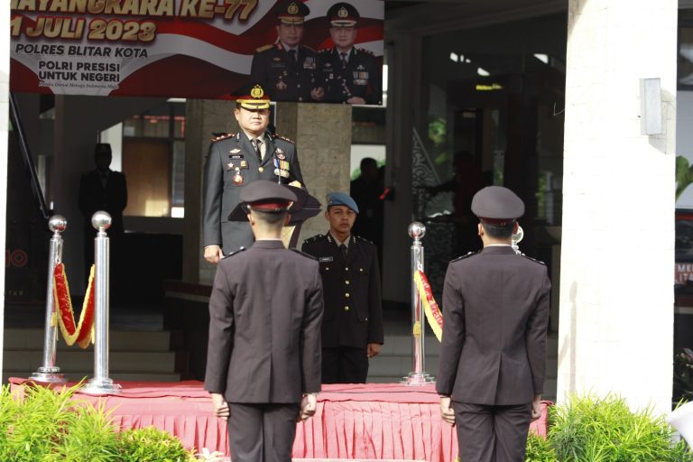 Polres Blitar Kota Gelar Upacara Peringatan HUT Bhayangkara Ke-77