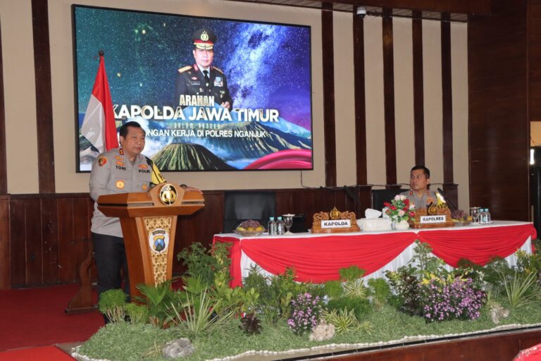 Kunjungan Kerja Kapolda Jatim ke Polres Nganjuk, Ini Pesan yang Disampaikan kepada Personel