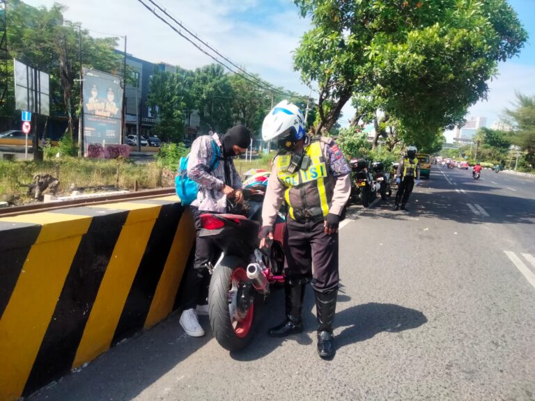 Operasi Patuh Semeru 2023 Polrestabes Surabaya Catat Angka Pelanggaran Turun