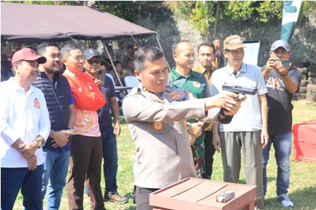 Lomba Menembak Sinergisitas Piala Kapolres Nganjuk, Peringati Hari Bhayangkara ke-77 Tahun 2023