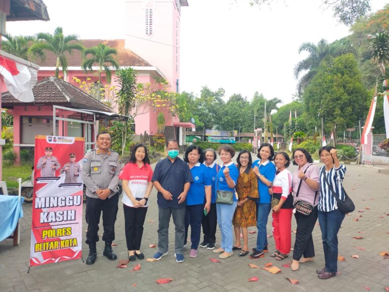 Gelar Minggu Kasih di Gereja Santo Yusuf, Ini Pesan yang Disampaikan Kasat Binmas Polres Blitar Kota