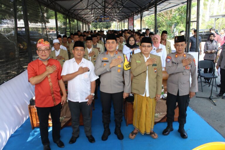 Bakti Kesehatan dan Bakti Sosial Polres Nganjuk untuk Ulama Kamtibmas dan Tokoh Masyarakat 