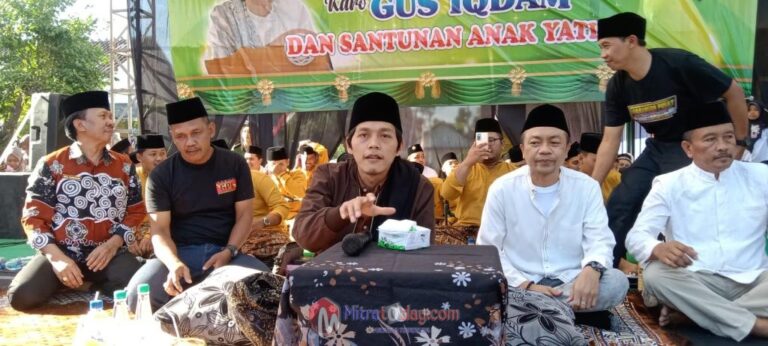 Ngaji Bareng LSM GPI dan Bledug Kelud Bersama Gus Iqdam,Wabup Blitar Dapat Doa Menjadi Ini