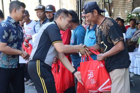 Kapolres Nganjuk Ajak Sarapan Bersama Ratusan anggota Paguyuban Tukang Becak