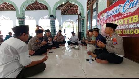 Jum’at Curhat Polres Nganjuk, Ajak Jamaah Ikut Aktif Jaga Kamtibmas