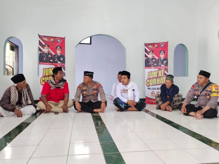 Jum’at Curhat Polres Nganjuk di Masjid Baitul Rohman Rejoso: Pendekatan Persuasif Ciptakan Kamtibmas yang Kondusif