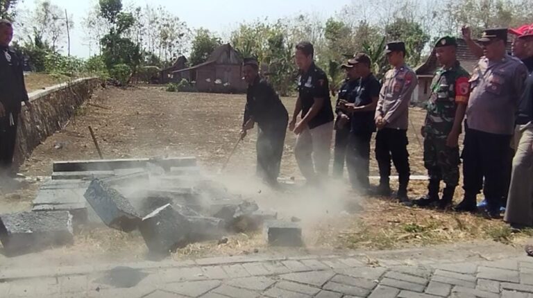 Kedepankan Kepentingan Negara 28 Tugu Perguruan Silat di Ngawi Dibongkar Sukarela 