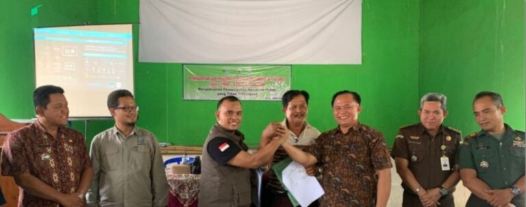 PERHUTANI BLITAR SUKSES KEDUA KALINYA LAKUKAN PENANDATANGANAN KERJA SAMA DENGAN LMDH/KT