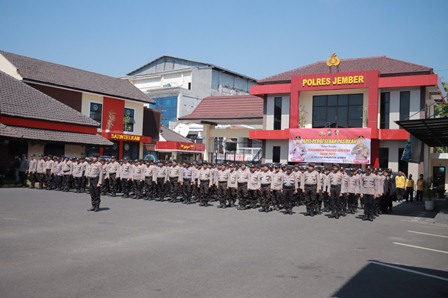 Polres Jember Kerahkan 600 Personel Gabungan untuk Amankan Pilkades Serentak