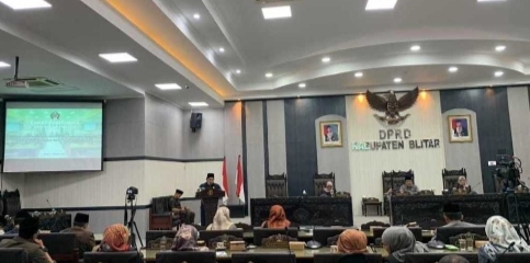 Paripurna Pembahasan Ranperda APBD 2024, Fraksi-Fraksi DPRD Kabupaten Blitar Nilai Bupati Bisa Jalankan Roda Pemerintahan