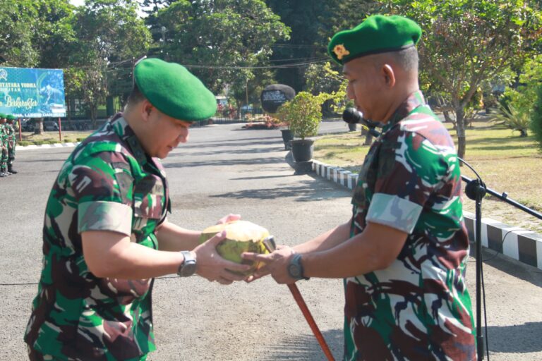 Prajurit Badak Hitam, Sambut Bapak Badak Yang Baru