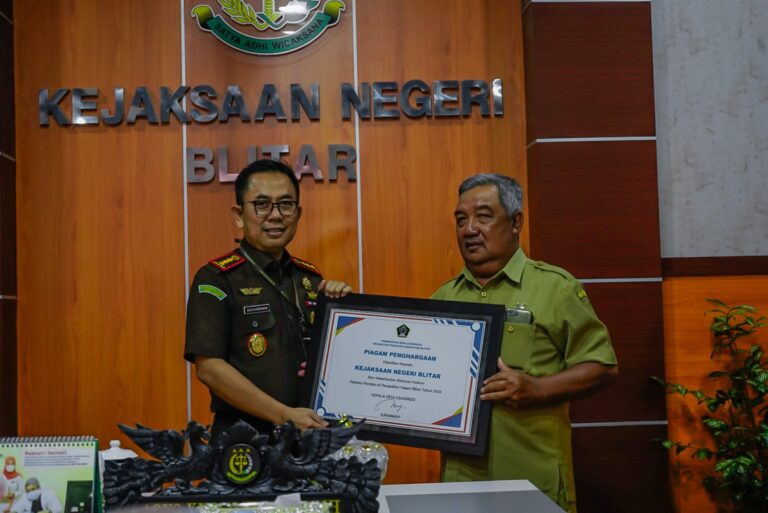 Jaksa Pengacara Negara Kejari Blitar Beri Bantuan Hukum Pada Desa