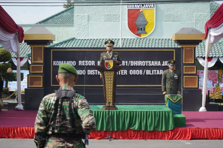 Kodim 0808/Blitar Gelar  Upacara Peringatan HUT TNI Ke-78