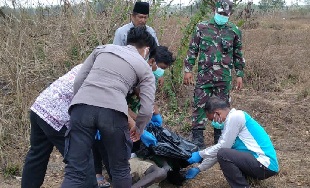 Penemuan Mayat Di Tanah Merah Madura Hebohkan Warga