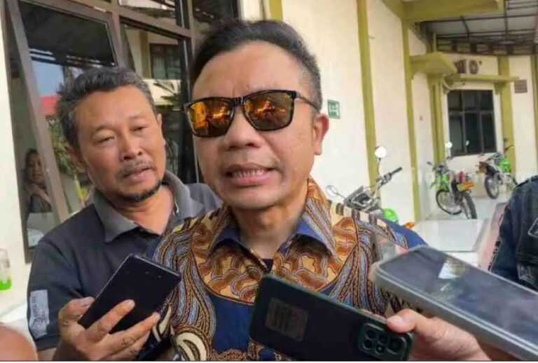 Mantan Wakil Bupati Blitar Irit Bicara Usai Penuhi Pemeriksaaan Terkiat Sewa Rumrin