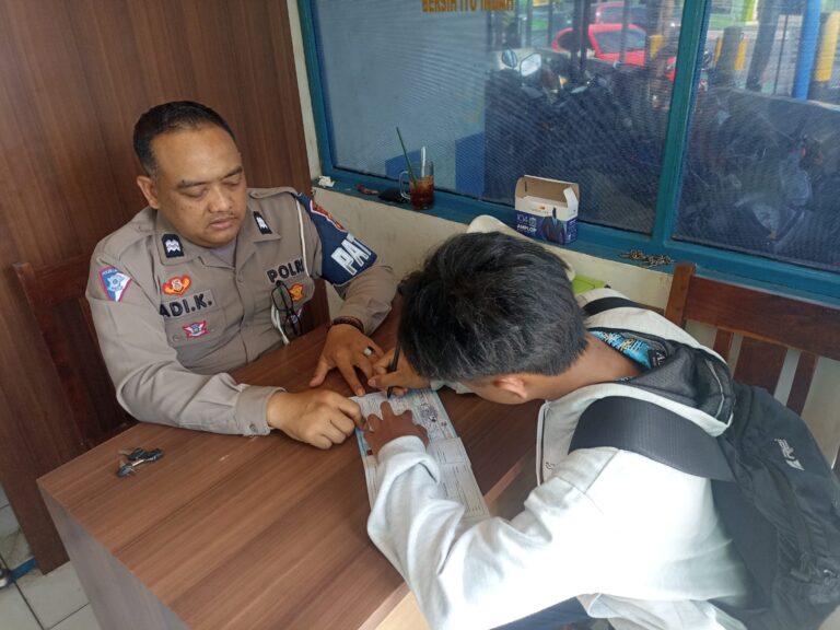 Terjaring Razia, Satlantas Polres Magetan Kendaraan Amankan Kendaraan Knalpot Bising