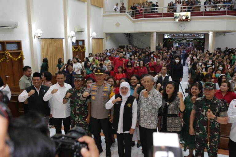 Kapolda Jatim bersama Forkopimda Kunjungi Sejumlah Gereja Cek Kesiapan Natal Nasional