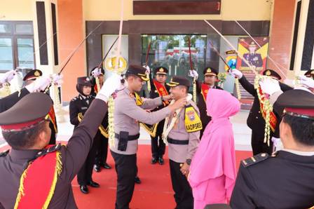 Polres Magetan Sambut Kapolres Magetan Yang Baru dengan Tradisi Welcome and Farewell Parade