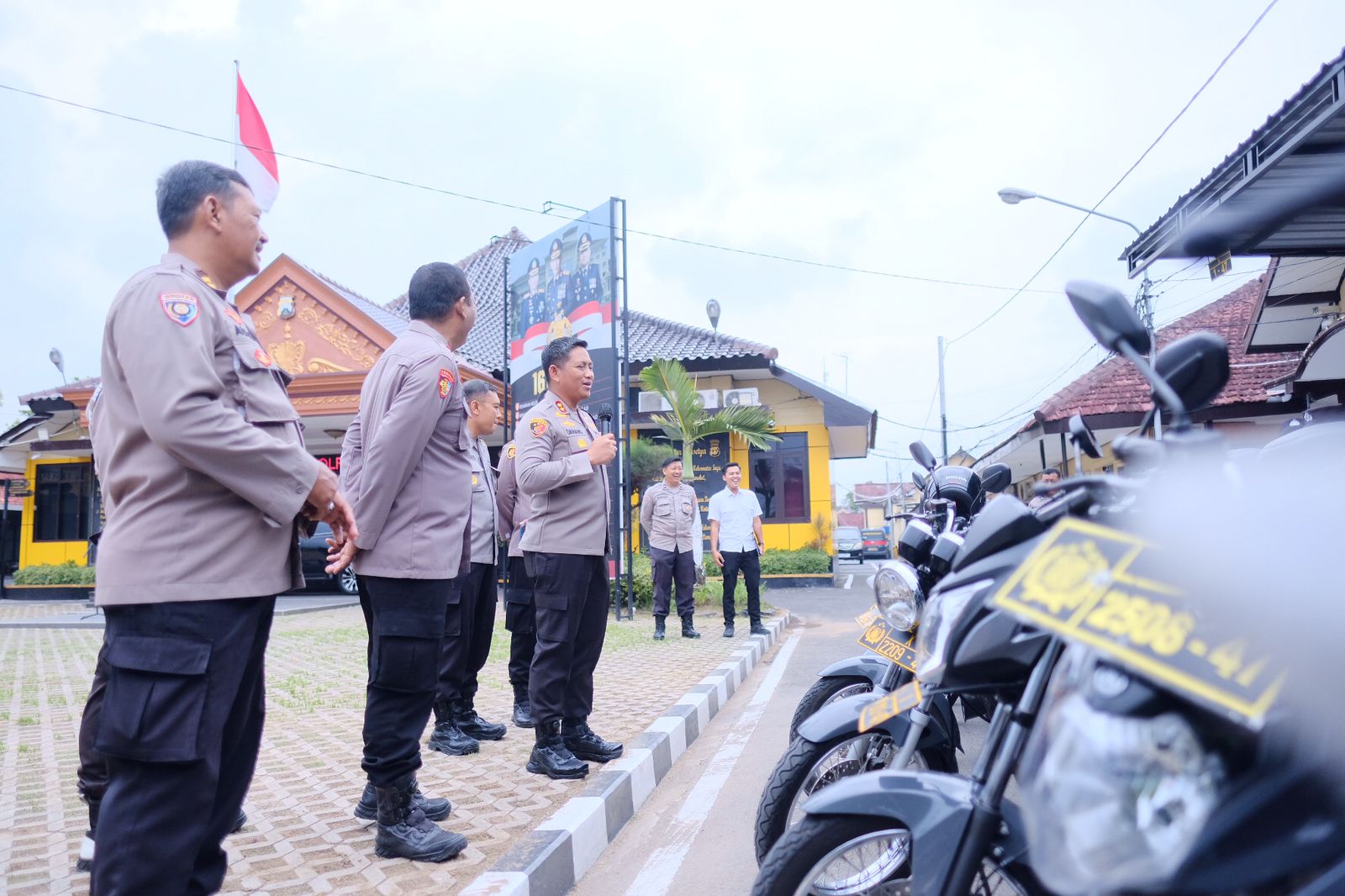 Beri Pengarahan Personel, Kapolres Blitar Kota Ingatkan Tugas dan Kewajiban Bhabinkamtibmas