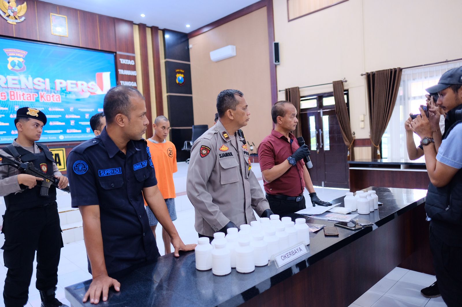 Polres Blitar Kota Ungkap Narkoba, Dua Pengedar dan Puluhan Ribu Pil Doubel L Diamankan