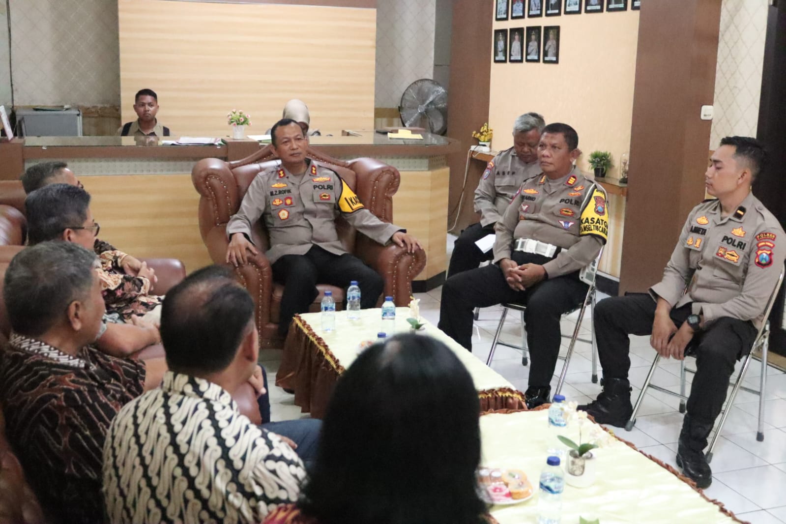 Silaturahmi Bersama Sejumlah Tokoh Agama, Upaya Cooling System Kapolres Lumajang Jelang Pemilu 2024.