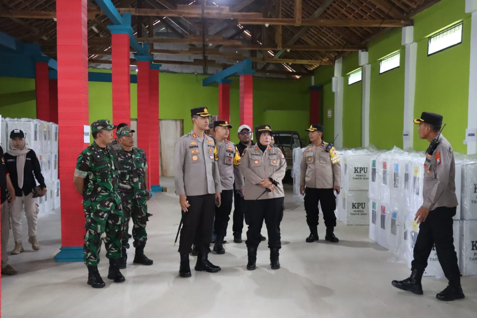 *Patroli Bersama Forkopimda Magetan; Tinjau Pendistribusian Logistik dan Pengecekan Kesiapan Gudang Logistik KPU dan PPK di Wilayah.